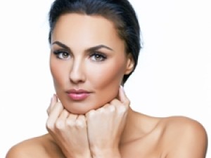 Frumuseţea dincolo de vârstă cu... RoC Frumuseţea dincolo de vârstă cu... RoC