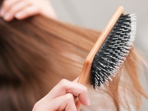 Îţi cade părul? S-ar putea să ai o carenţă de vitamine B Îţi cade părul? S-ar putea să ai o carenţă de vitamine B