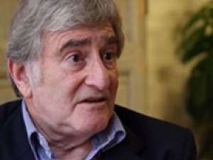 Interviu video Prof. Dan Burke - inventatorul Salvestrol Interviu video Prof. Dan Burke - inventatorul Salvestrol