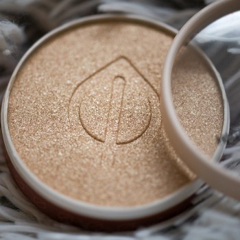 Pudra iluminatoare antioxidanta Bio Organica cu extract de magnolie Colour Cosmetics, Golden Amber (9g), GRN Shades of Nature