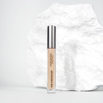 The Concealer 35 Honey anticearcan (4 ml), Madara